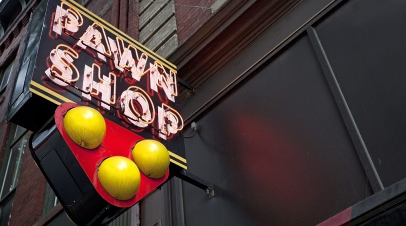 Top Benefits of Visiting a Pawn Shop