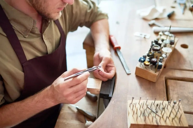 Investing in Precious Metals – Ideal Jewelry and Loan Pawn Shops