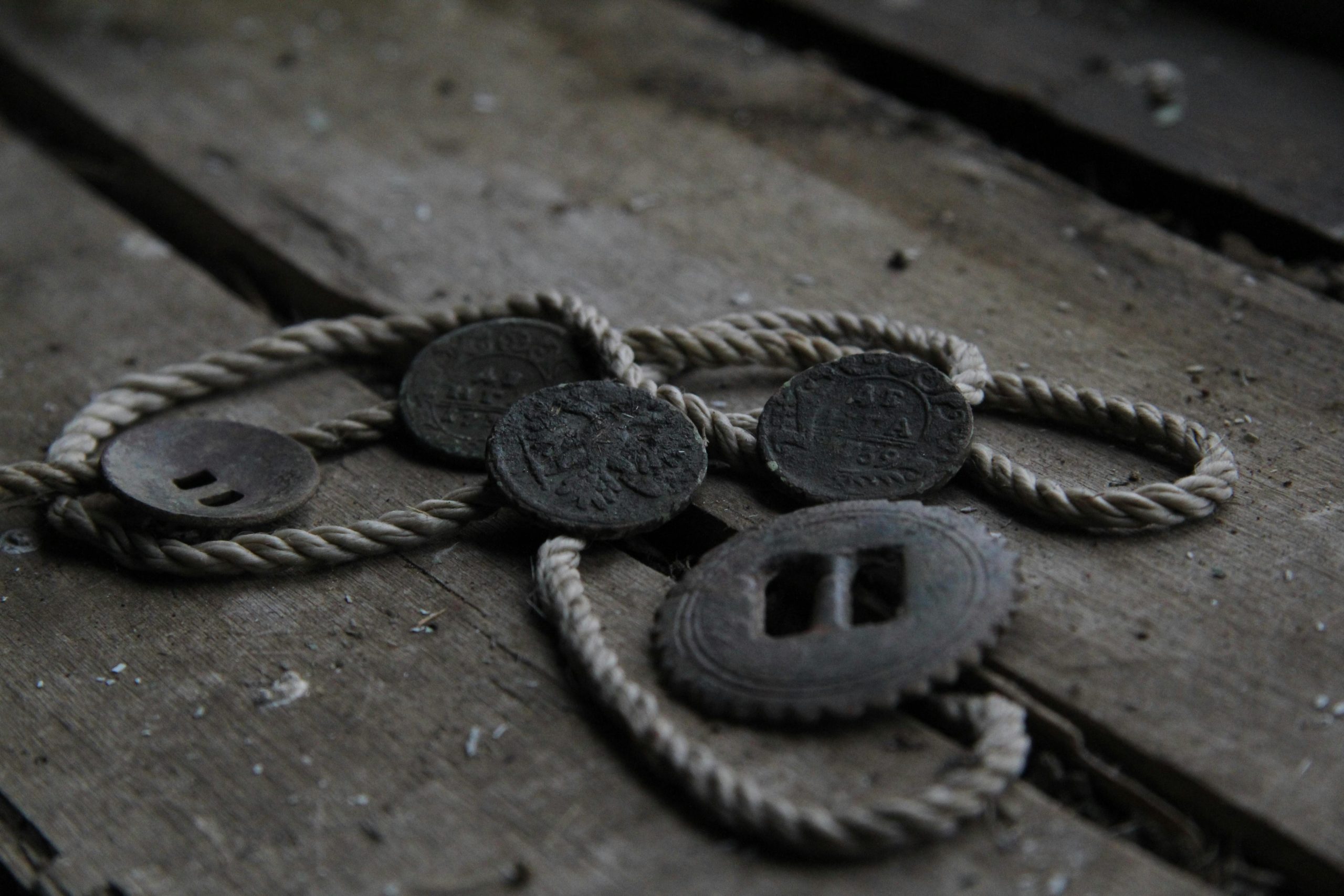 Complete Pawn Shop Guide – Ideal Jewelry and Loan